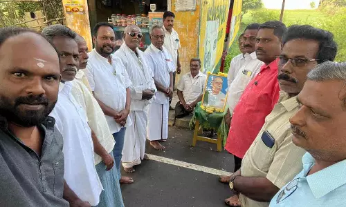 அண்ணா நினைவு தினம் அனுசரிப்பு