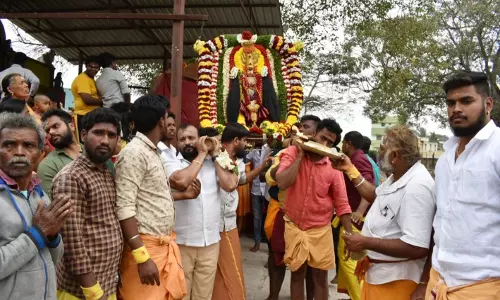 ஓசூர் மாசாணியம்மன் கோவிலில்குண்டம் திருவிழா