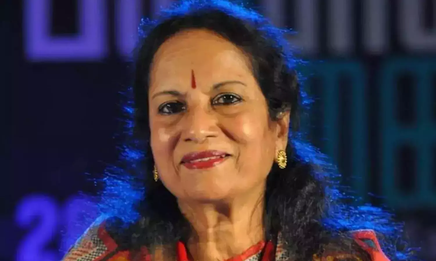 அற்புதமான குரலரசி அற்புதமான குரலரசி