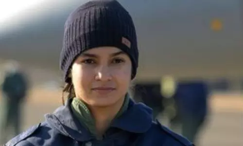 வெளிநாட்டு போர் பயிற்சியில் பங்கேற்ற முதல் இந்திய பெண் விமானி