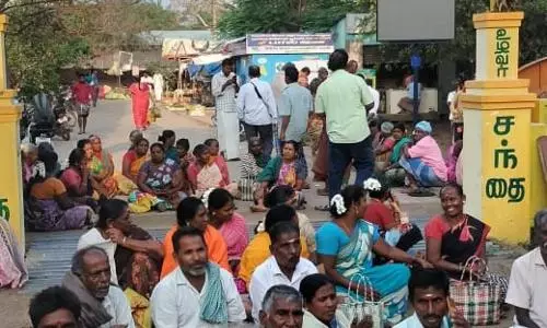 விவசாயிகள் தர்ணா