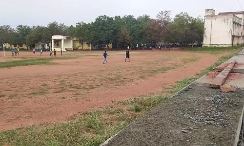 பாவூர்சத்திரம் அரசு பள்ளிக்கு சுற்றுசுவர் அமைக்கப்படுமா?- பொதுமக்கள், மாணவர்கள் எதிர்பார்ப்பு