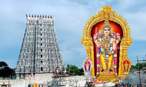 பணிகளை பார்வையிட முதல்-அமைச்சர் வருகிறார்: ஓராண்டுக்குள் திருப்பதிக்கு இணையாக திருச்செந்தூர்  கோவில் மாறும்- அறங்காவலர் குழு தலைவர் அருள் முருகன் பேட்டி