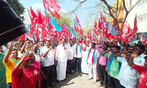 கம்யூனிஸ்டு - விடுதலை சிறுத்தைகள் ஆர்ப்பாட்டம்