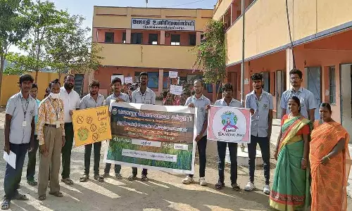 புற்றுநோய் விழிப்புணர்வு ஊர்வலம்