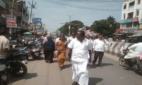 பண்ருட்டி இந்திராகாந்தி சாலையில் ஆக்கிரமிப்புகளை அகற்ற அதிரடி நடவடிக்கை