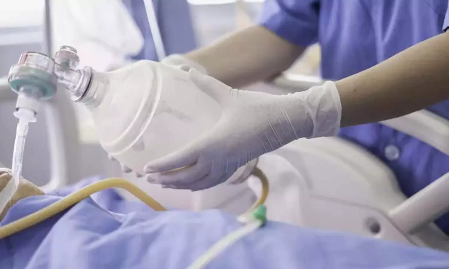 பத்திரபதிவுக்கு ரூ.50 ஆயிரம் லஞ்சம்- சேலத்தில் கைதான சார்பதிவாளர் ஆஸ்பத்திரியில் திடீர் அனுமதி