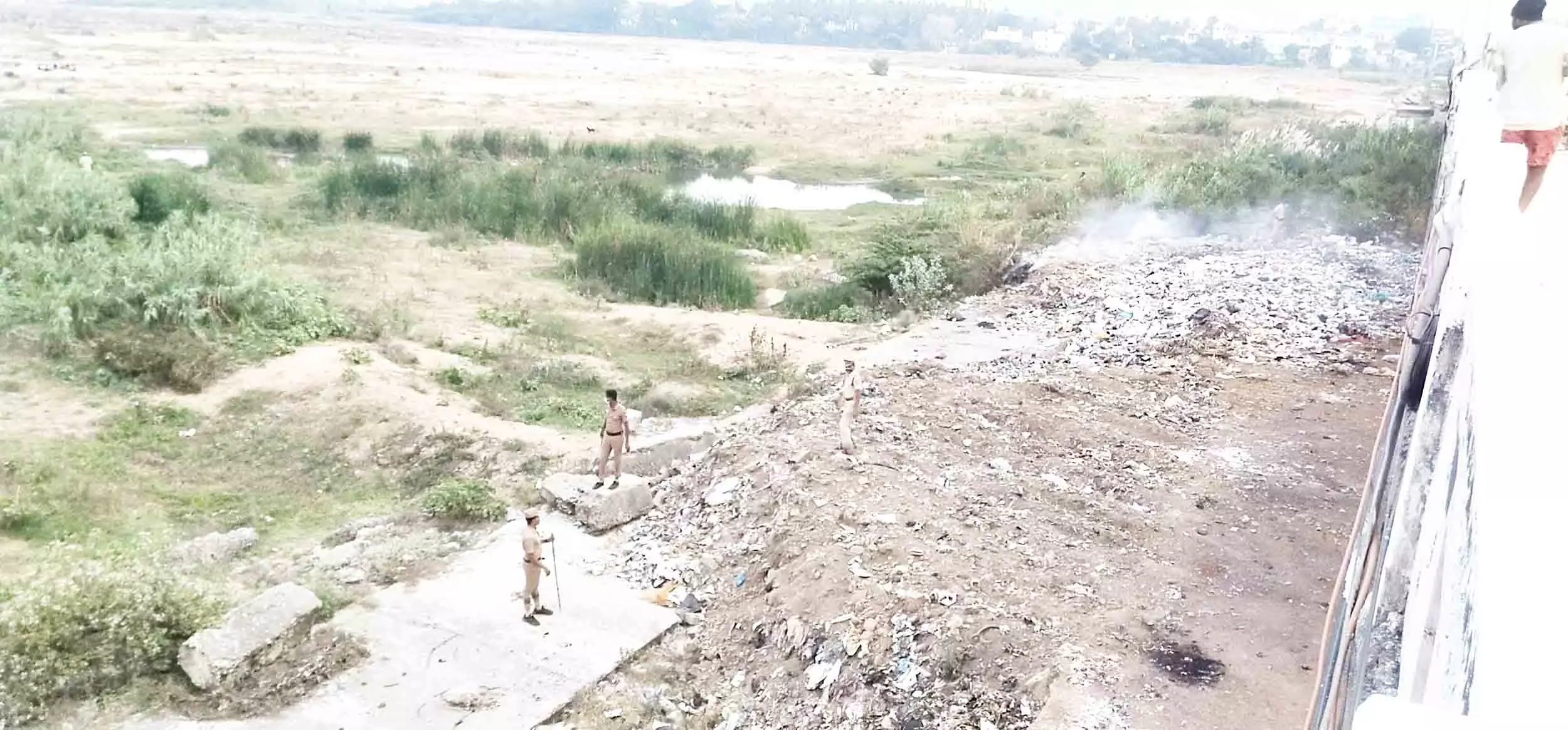 வேலூர் பாலாற்றில் லத்தேரி வாலிபரை வெட்டி கொலை செய்து வீசியதாக வதந்தி