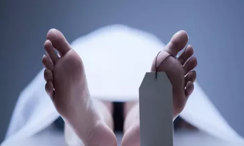 சேலத்தில் தீக்குளிக்க முயன்றவர் மாரடைப்பால் பலி