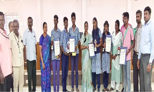 மாநில அளவிலான கலை நிகழ்ச்சியில் அசத்திய ராணிப்பேட்டை மாணவிகள்