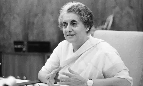 உத்தரபிரதேசத்தில் 50 ஆண்டுகளாக கருவூலத்தில் கிடக்கும் இந்திரா காந்தியின் வெள்ளி பரிசு