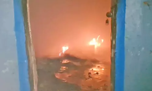 நாகர்கோவிலில் லாரி ஒர்க் ஷாப்பில் தீ விபத்து