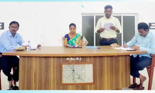 வறட்சி பகுதியாக அறிவித்து பயிர் இழப்பீட்டு தொகை வழங்க வேண்டும்