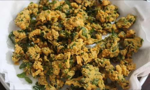 சூப்பரான ஸ்நாக்ஸ் முருங்கைக் கீரை பக்கோடா