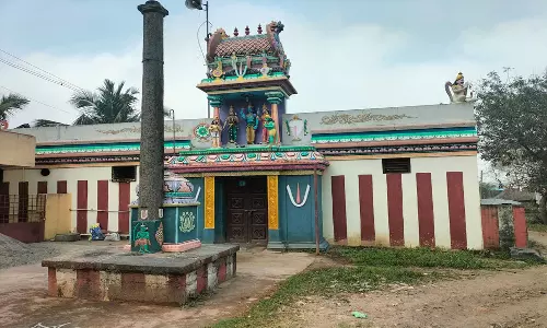 வானூர் அருகே பெருமாள் கோவில் பூட்டை உடைத்து பணம், நகை கொள்ளை