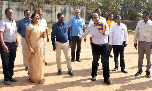 கிருஷ்ணகிரியில் முதல்- அமைச்சர் கோப்பை விளையாட்டு போட்டி