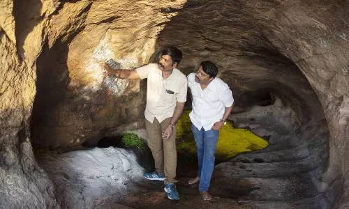 திருப்பரங்குன்றம் சமணர் படுகையில் 2200 ஆண்டு பழமையான புதிய தமிழி கல்வெட்டு கண்டுபிடிப்பு
