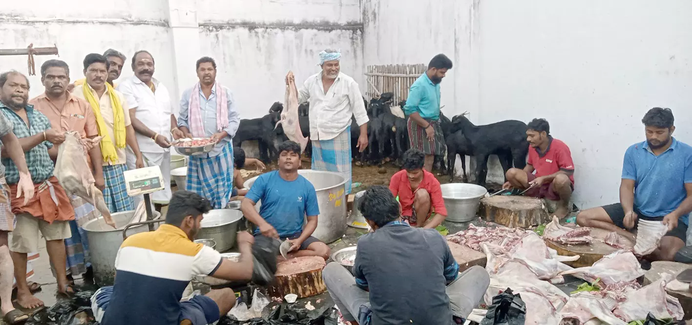அரூரில் தேவாதியம்மன் கோவில் திருவிழா அரூரில் தேவாதியம்மன் கோவில் திருவிழா