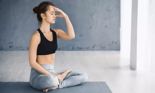 வயிற்றின் உள்ளே இருக்கும் நச்சுக்களை வெளியேற்றும் கபாலபதி கிரியா