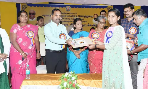 606 கல்லூரி மாணவிகளுக்கு மாதம் ரூ.1000 வழங்கும் திட்டம்