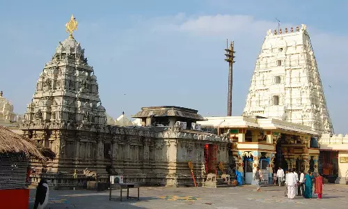 மகா சிவராத்திரி விழாவிற்கு தயாராகும் காளஹஸ்தி: 13-ந்தேதி கொடியேற்றம்