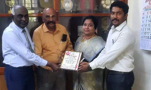 திருச்செந்தூர் ஆதித்தனார் கல்லூரியின் ரத்த தான கழகத்திற்கு பாராட்டு சான்றிதழ்