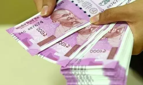 காலாப்பட்டில் கட்டுமான அலுவலகத்தில் ரூ.25 லட்சம் திருட்டு- என்ஜினீயர்களிடம் போலீசார் விசாரணை