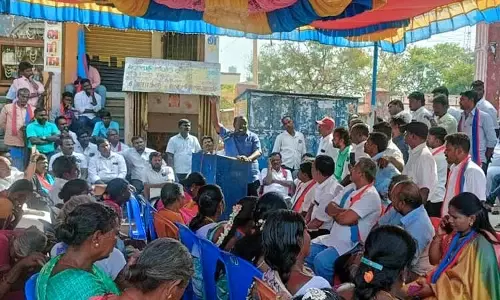 சங்கராபுரத்தில்  விடுதலை சிறுத்தைகள் கட்சியினர் சார்பில் கண்டன ஆர்ப்பாட்டம்