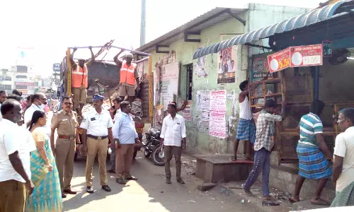 ஆரணியில் ஆக்கிரமிப்பு அகற்றம்