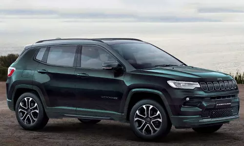 இந்தியாவில் அறிமுகமானது ஜீப் காம்பஸ் கிளப் எடிஷன்