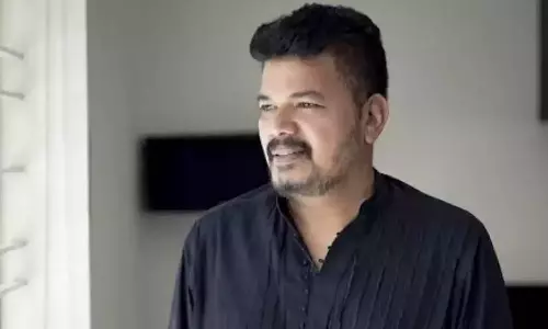 சார்மினாரில் இயக்குனர் ஷங்கர்.. என்னவா இருக்கும்..!
