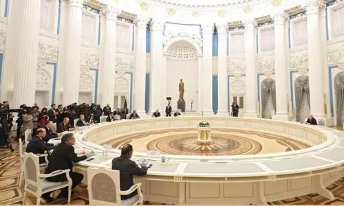 ஆப்கானிஸ்தான் நிலவரம் குறித்த விவாதம் -ரஷிய அதிபர் புதினுடன் அஜித் தோவல் ஆலோசனை