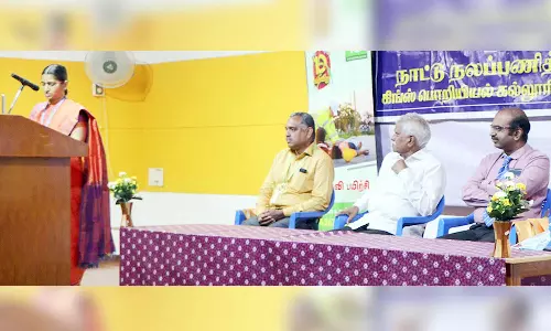 கல்லூரி மாணவர்களுக்கு முதலுதவி பயிற்சி