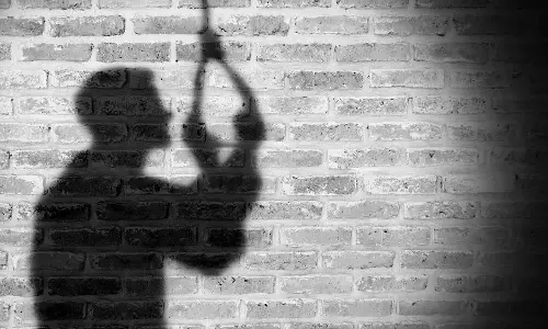 பனியன் நிறுவன தொழிலாளி தற்கொலை