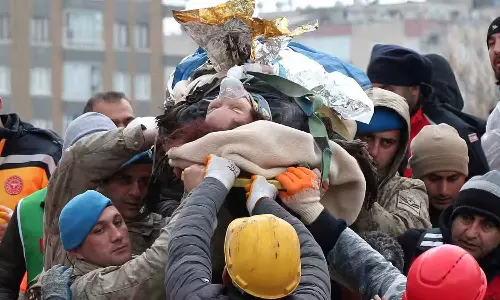 தொடர்ந்து உயரும் பலி எண்ணிக்கை- துருக்கி, சிரியாவில் இதுவரை 24 ஆயிரம் பேர் பலி