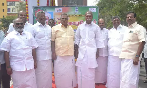 சிங்கார வேலர் சிலைக்கு ரங்கசாமி மாலை