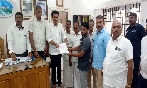 குமரி கடலில் விசைப்படகு மீது கப்பல் மோதி விபத்து