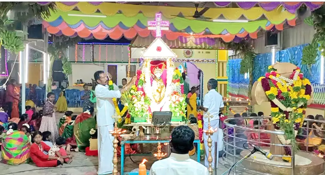 கயத்தாறில் புதுமை புனித சந்தன மாதா கோவில் திருவிழா