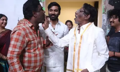 மாதவனுடன் கைக்கோர்த்த தனுஷ் பட இயக்குனர்