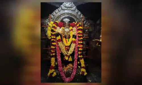 மாதப்பூர் முத்துக்குமார சுவாமிமலை கோவிலில் சிறப்பு பூஜை