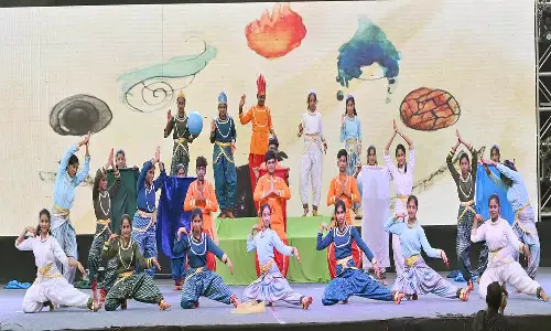 சிருஷ்டி மெட்ரிக் பள்ளியில் உத்சவ் விழா