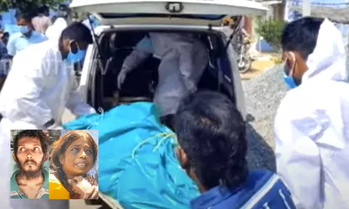 உணவுக்கு கூட வழியில்லாமல் இறந்த சோகம்: பிணத்துடன் ஒரு வாரம் வாழ்ந்த தாய்-மகன்