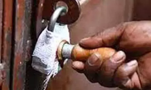 தேர்தல் ஏற்பாடுகள் தீவிரம்: வேட்பாளர் பெயருடன் சின்னம் அச்சடிப்பு- பாதுகாப்பு அறையில் பூட்டி சீல் வைப்பு