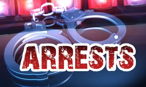 சட்டவிரோதமாக மது விற்ற 3 பேர் கைது