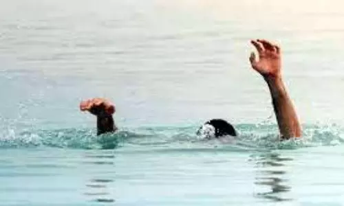 ஏரியில் மூழ்கி பலியான தந்தை, மகன் உடல்கள் மீட்பு