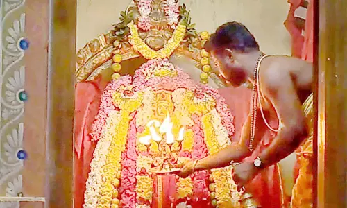 தேய்பிறை அஷ்டமி; வடுக பைரவருக்கு சிறப்பு வழிபாடு