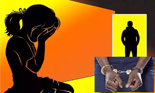 வீட்டில் தனியாக இருந்த பெண்ணிடம் அத்துமீறில்; வாலிபர் கைது