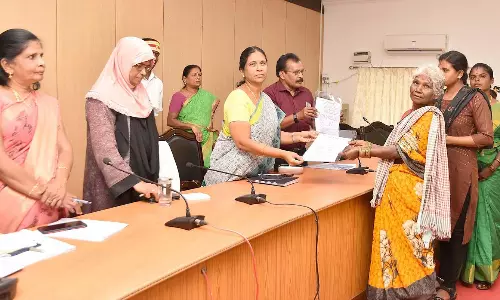 15 பழங்குடியினர் மக்களுக்கு இலவச வீடுகள்