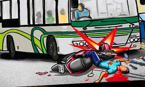 பைக் மீது பஸ் மோதி விபத்து