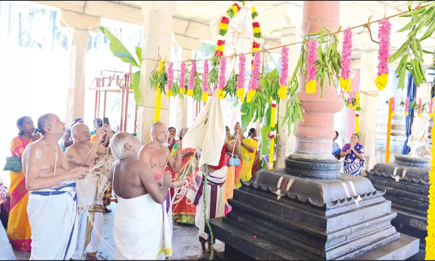 நத்தம் விஜயாசன பெருமாள் கோவிலில் 18-ந்தேதி எம்இடர் கடிவான் பெருமாள் கருட சேவை நடக்கிறது